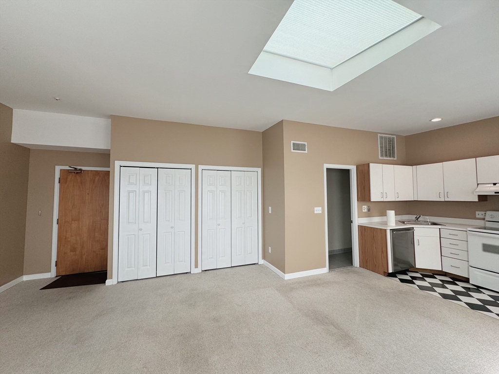 21 Linden St. # 409