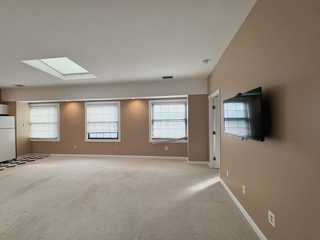 21 Linden St. # 409