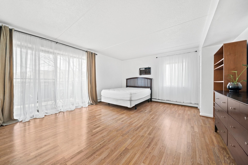 209 Riverview Ave # 7