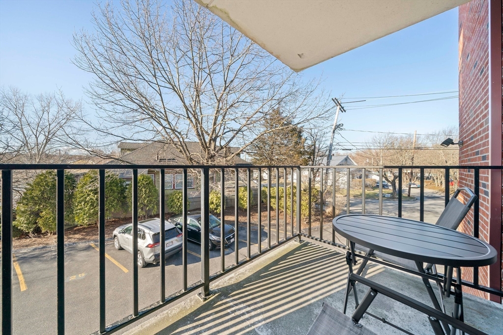 209 Riverview Ave # 7
