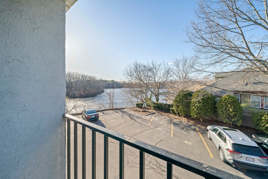 209 Riverview Ave # 7