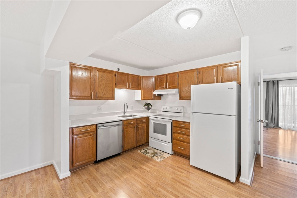 209 Riverview Ave # 7