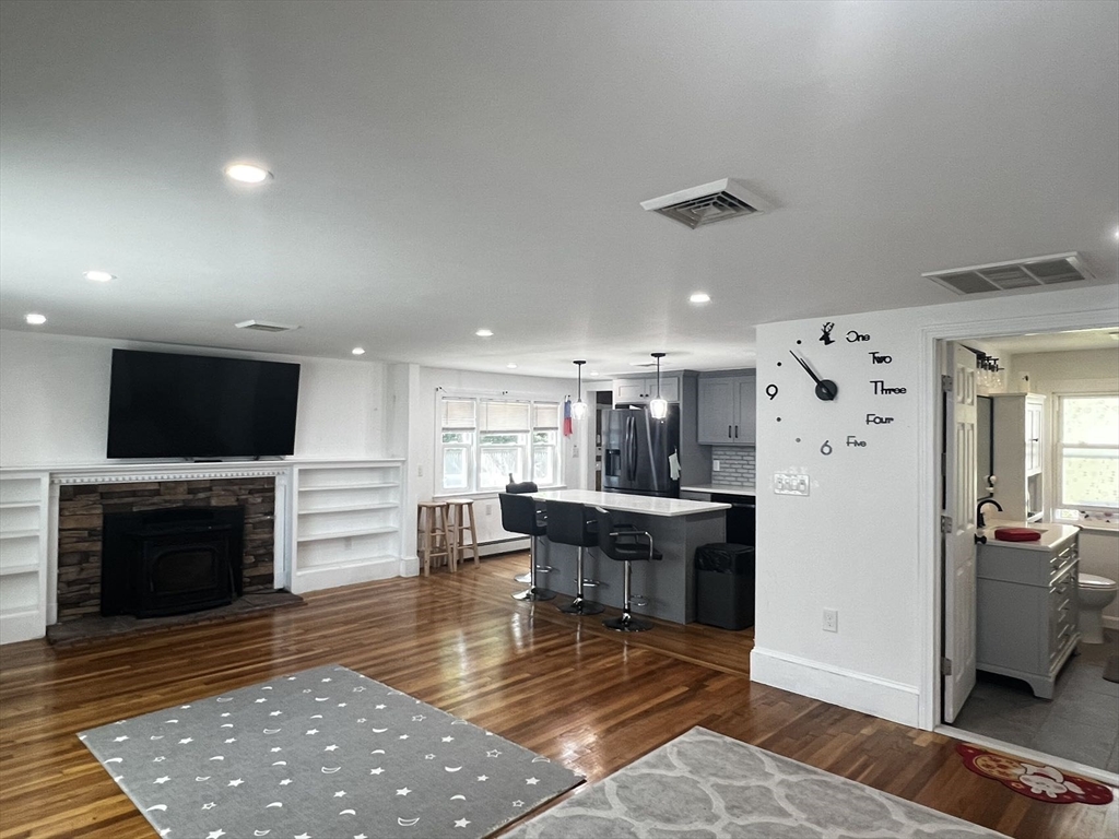 113 Dorsey St Unit: SF