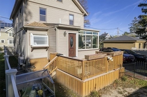 11 Gould St