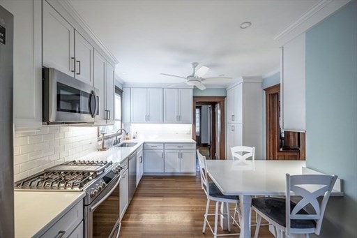 11 Gould St