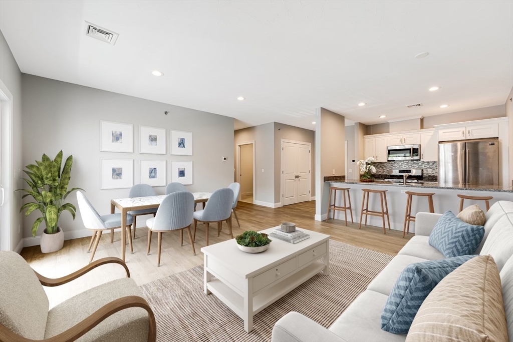 181 S Franklin St # 305