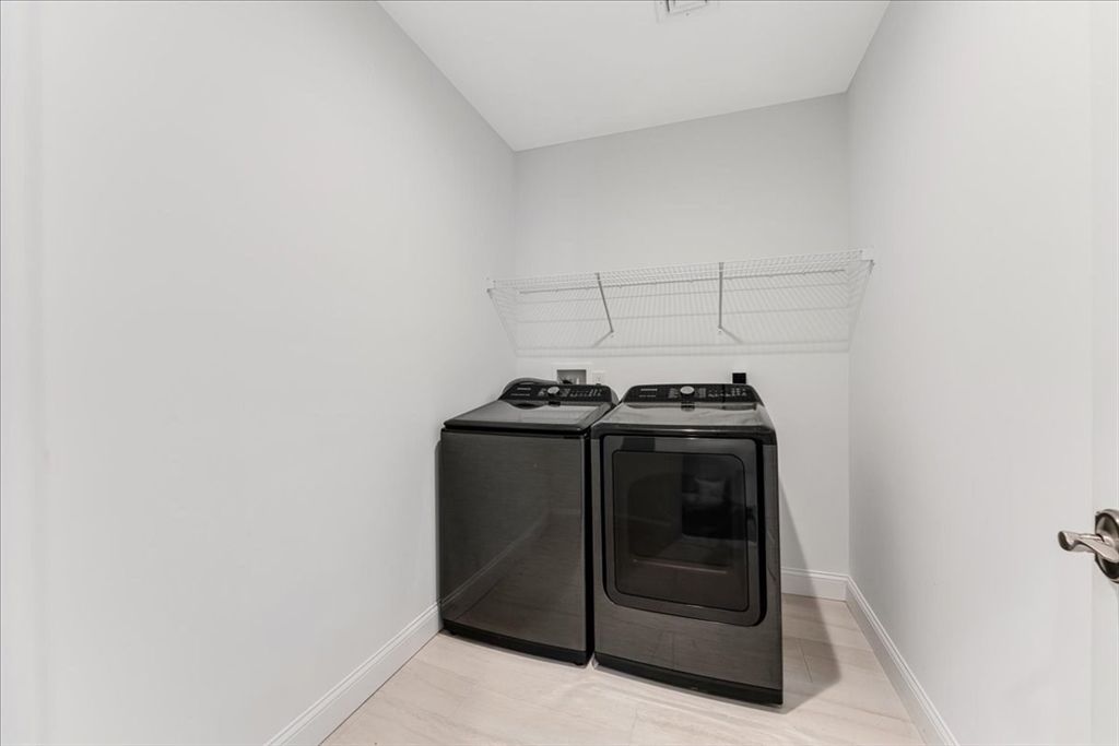 181 S Franklin St # 305
