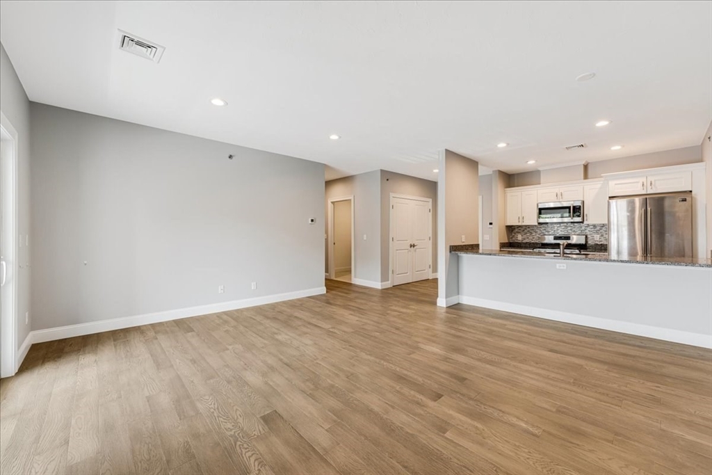 181 S Franklin St # 305