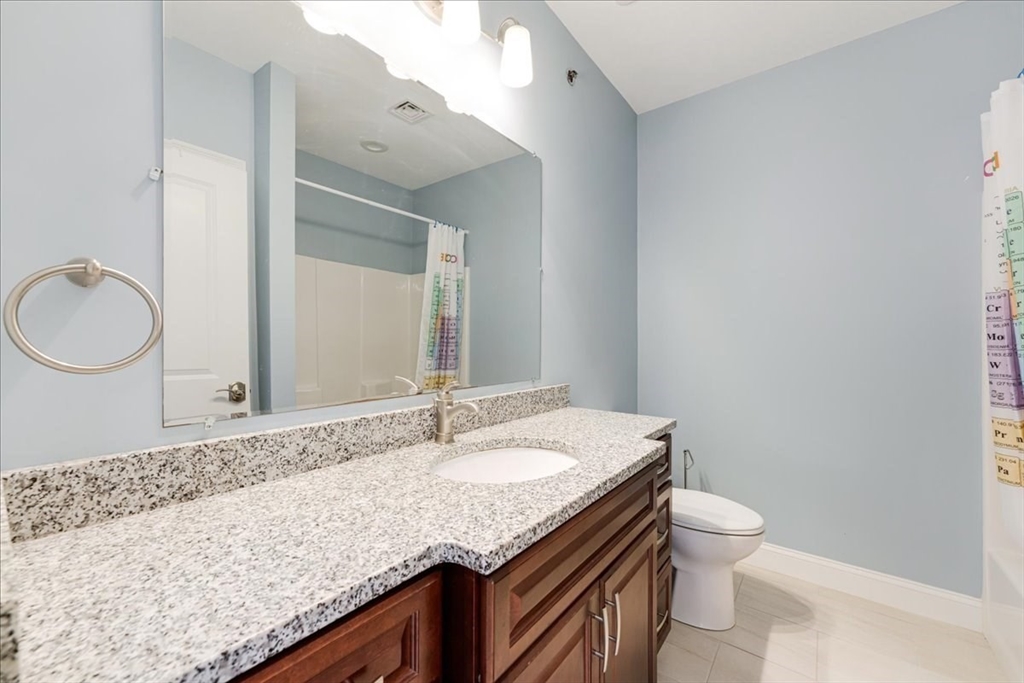 181 S Franklin St # 305