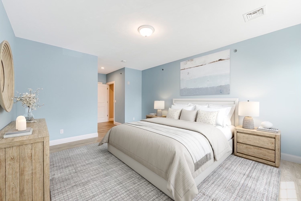 181 S Franklin St # 305