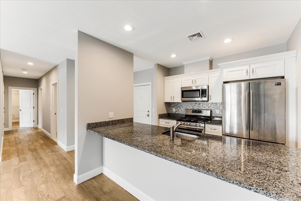 181 S Franklin St # 305