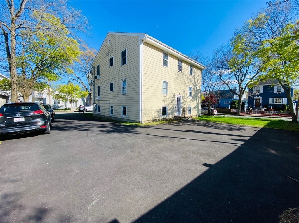 20 Germain Ave # 5