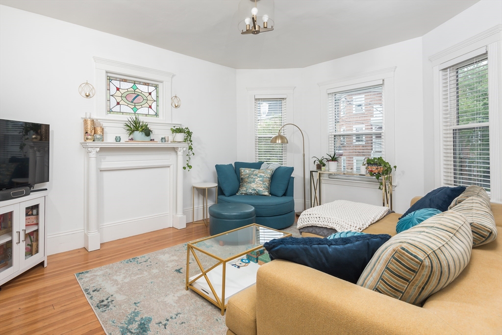 27 King St # 2