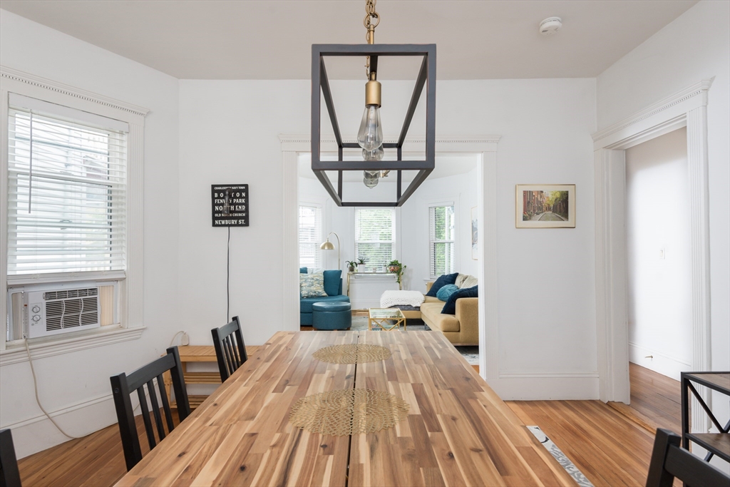 27 King St # 2