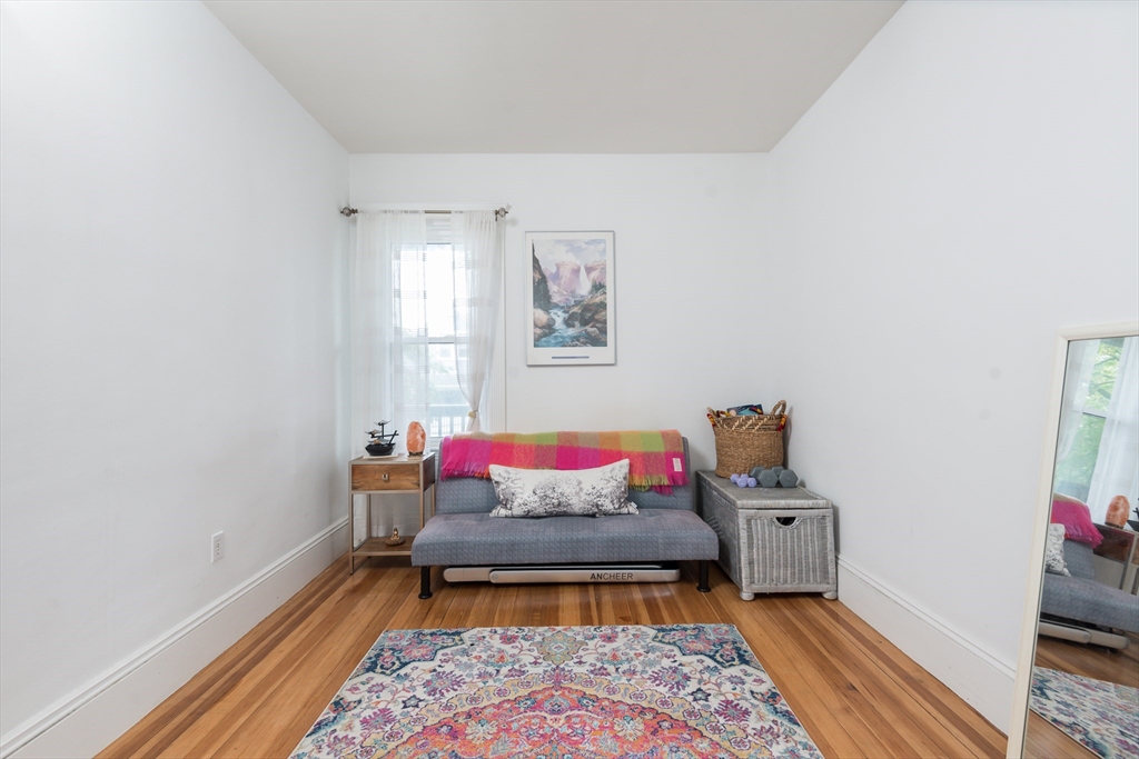 27 King St # 2