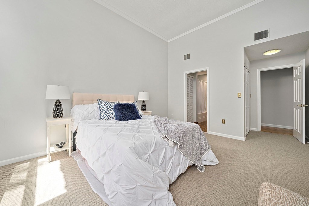 94 Newbury Ave # 200