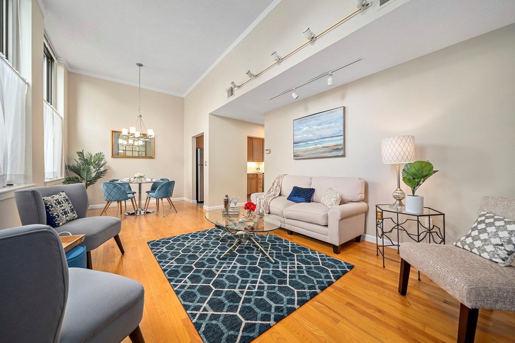 94 Newbury Ave # 200