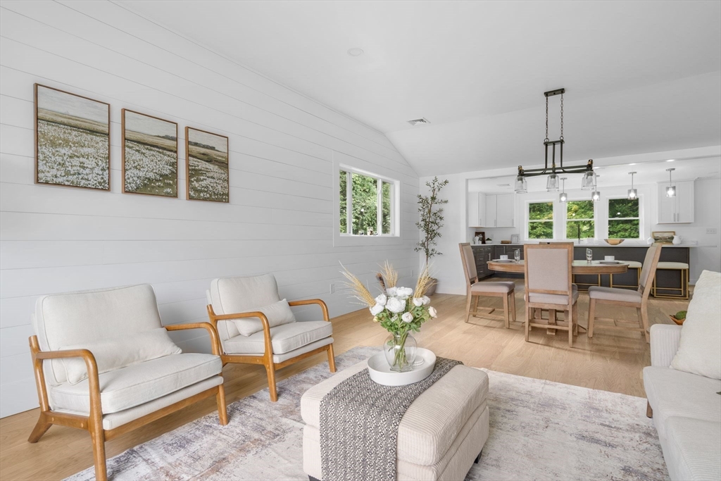 26 Hammond Ave