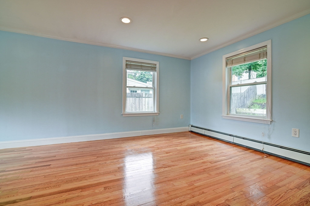 30 Thayer Ave # 30