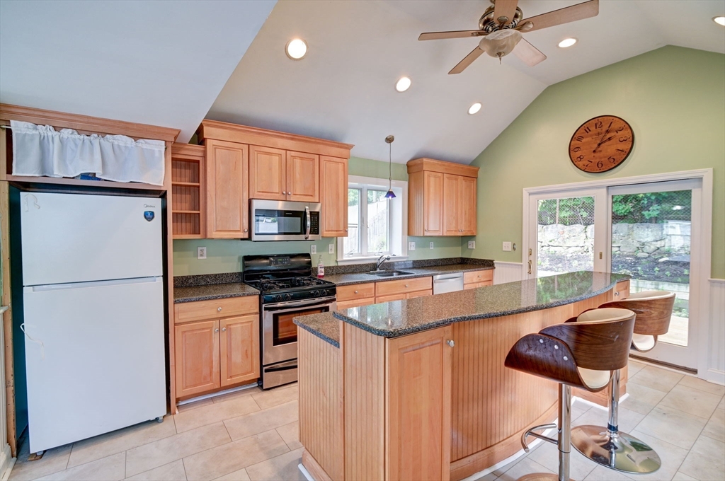 30 Thayer Ave # 30