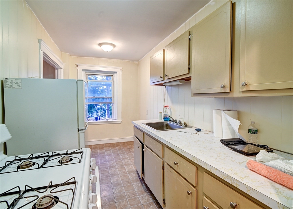 32 Greenwood Ave # 6