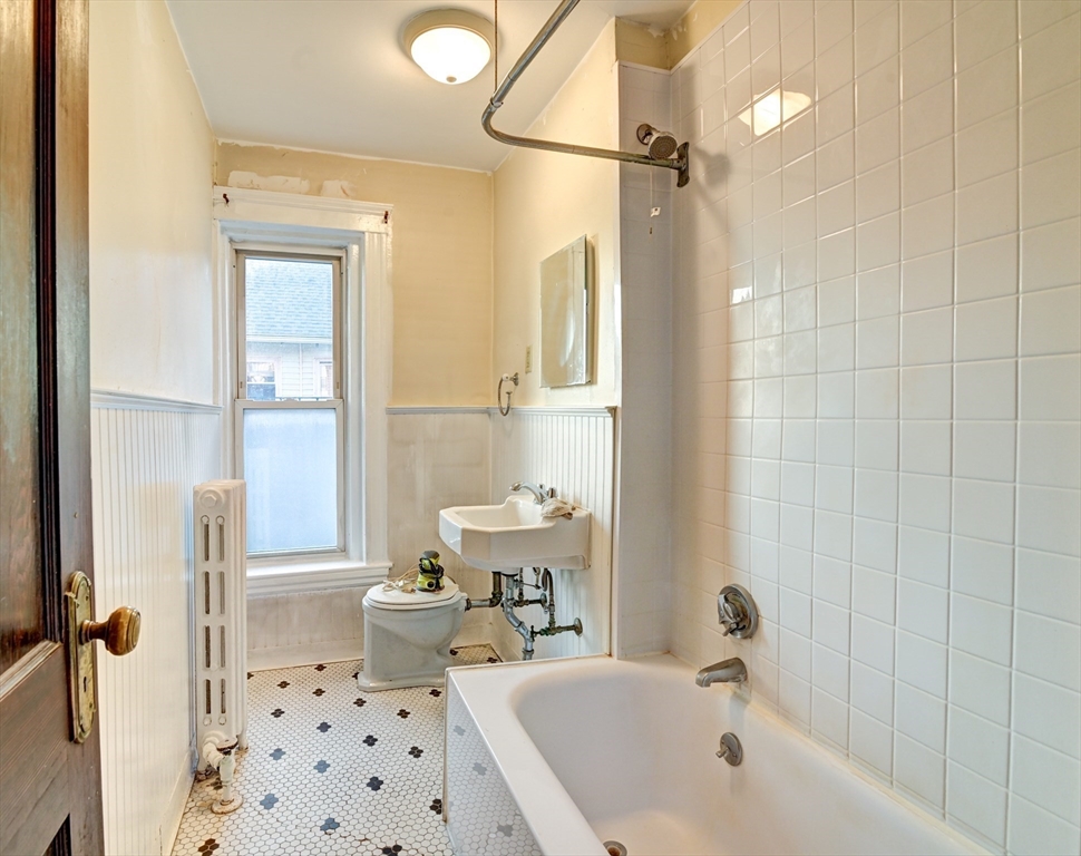 32 Greenwood Ave # 6