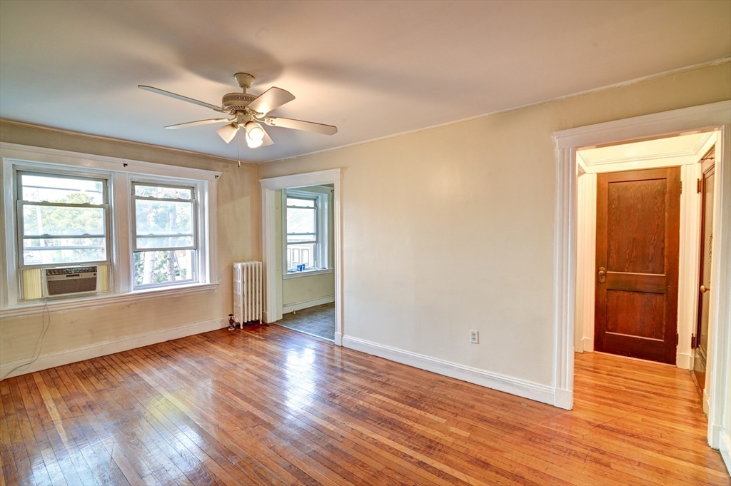 32 Greenwood Ave # 6