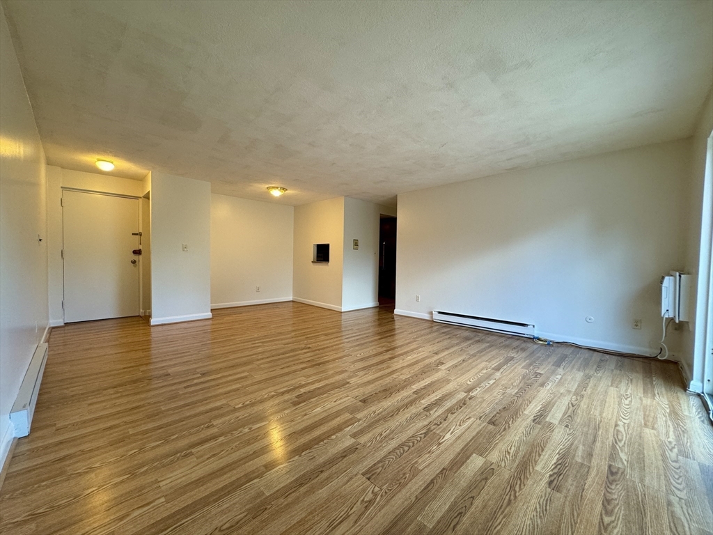 96 Fountain Ln # 11