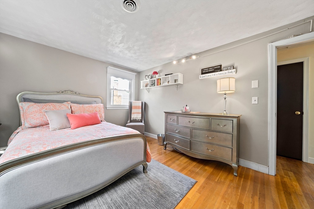 94 Alida Rd.