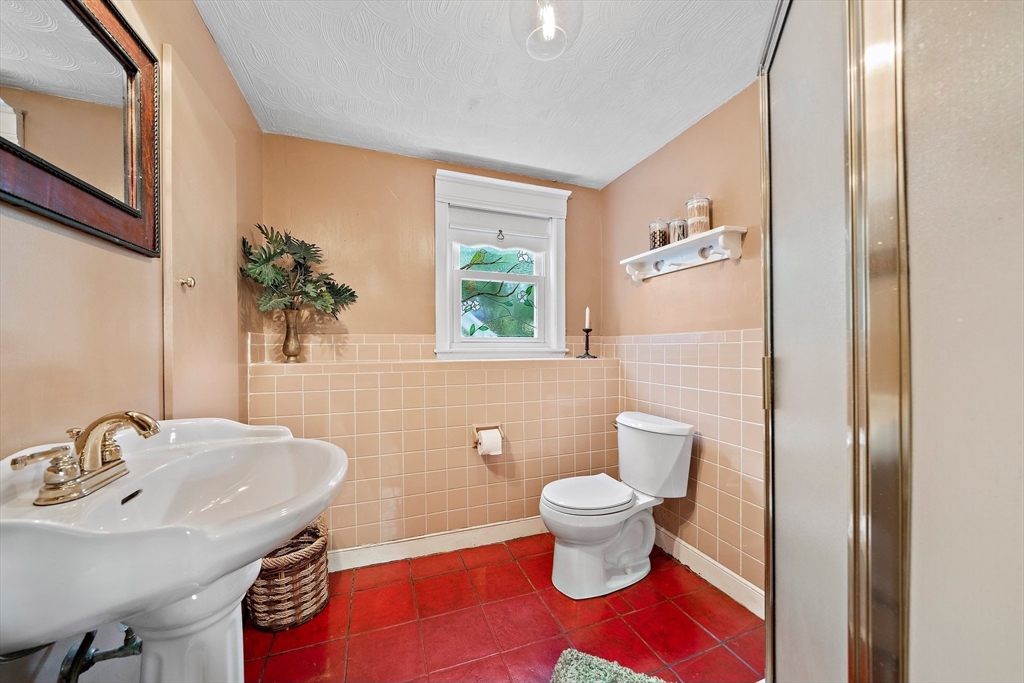 94 Alida Rd.