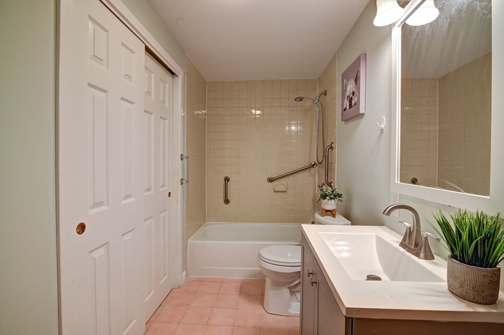 314 Riverside Ave # 101
