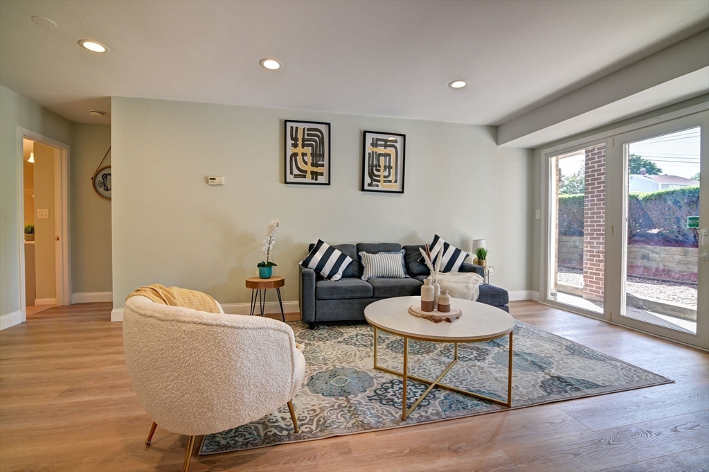 314 Riverside Ave # 101