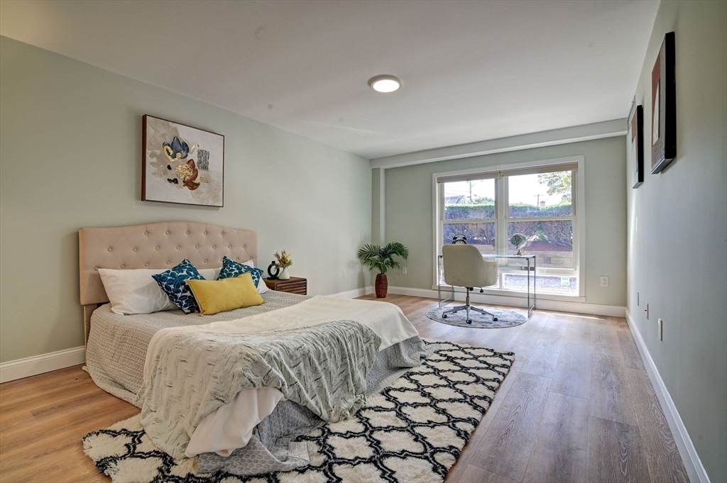 314 Riverside Ave # 101