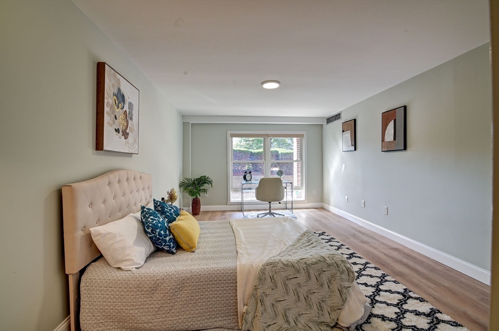 314 Riverside Ave # 101