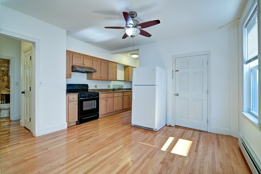 23-25 Boylston St