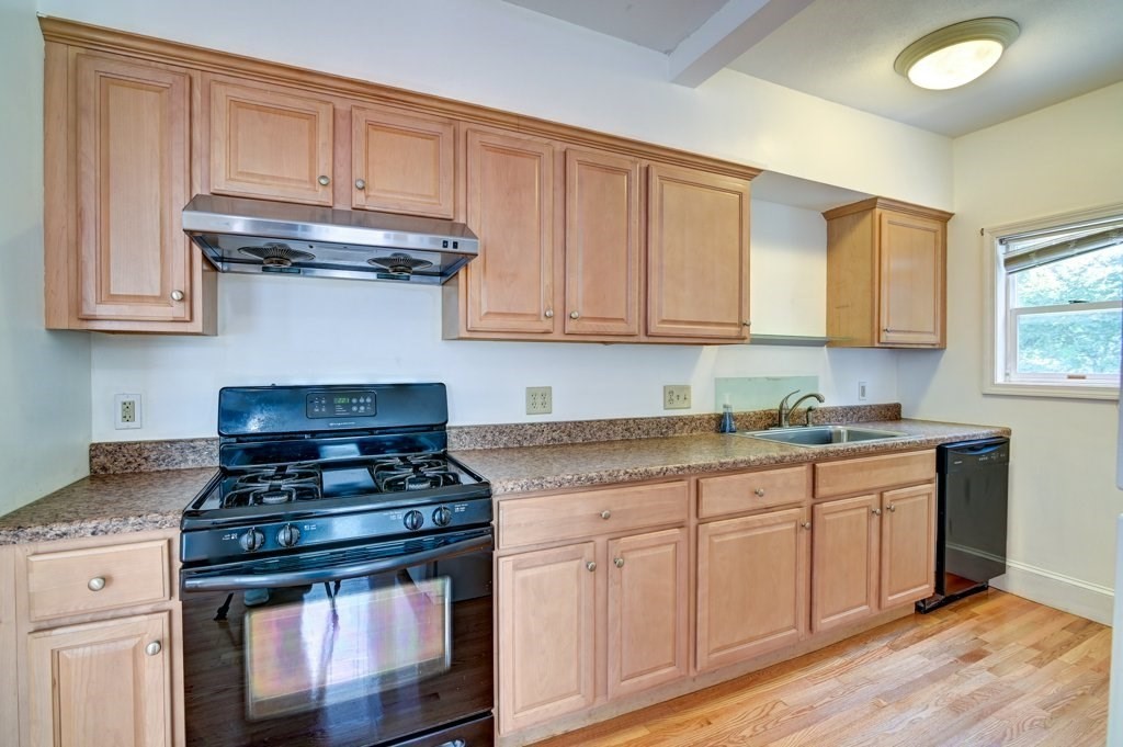 23-25 Boylston St