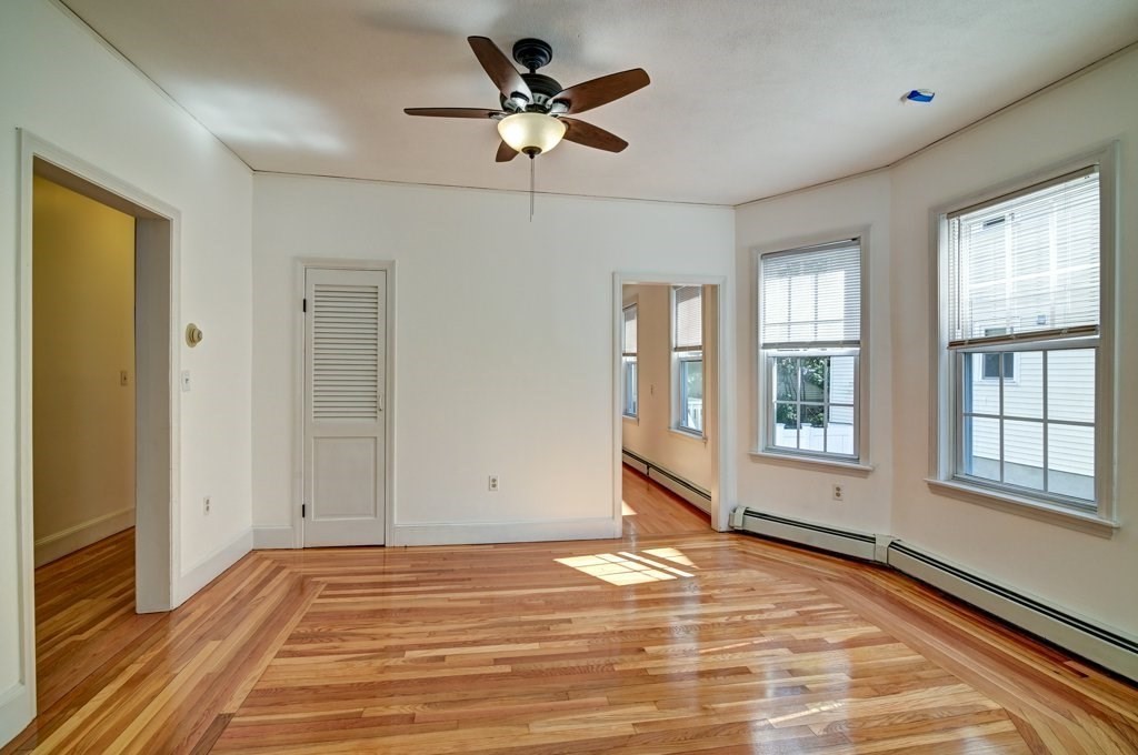 23-25 Boylston St