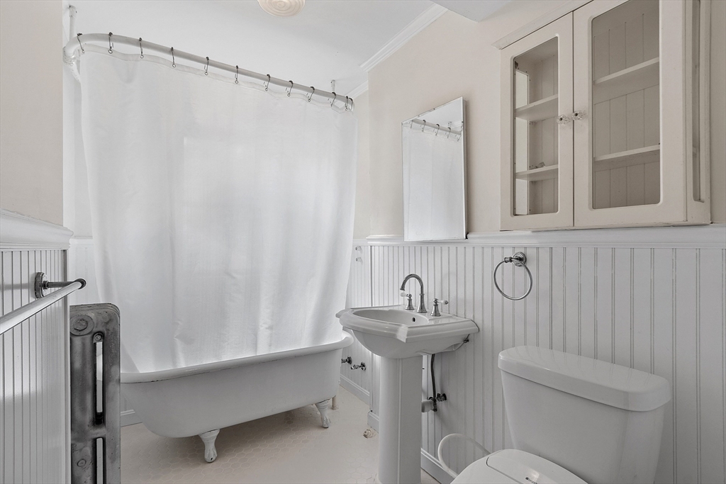 112 Aberdeen Ave # 2