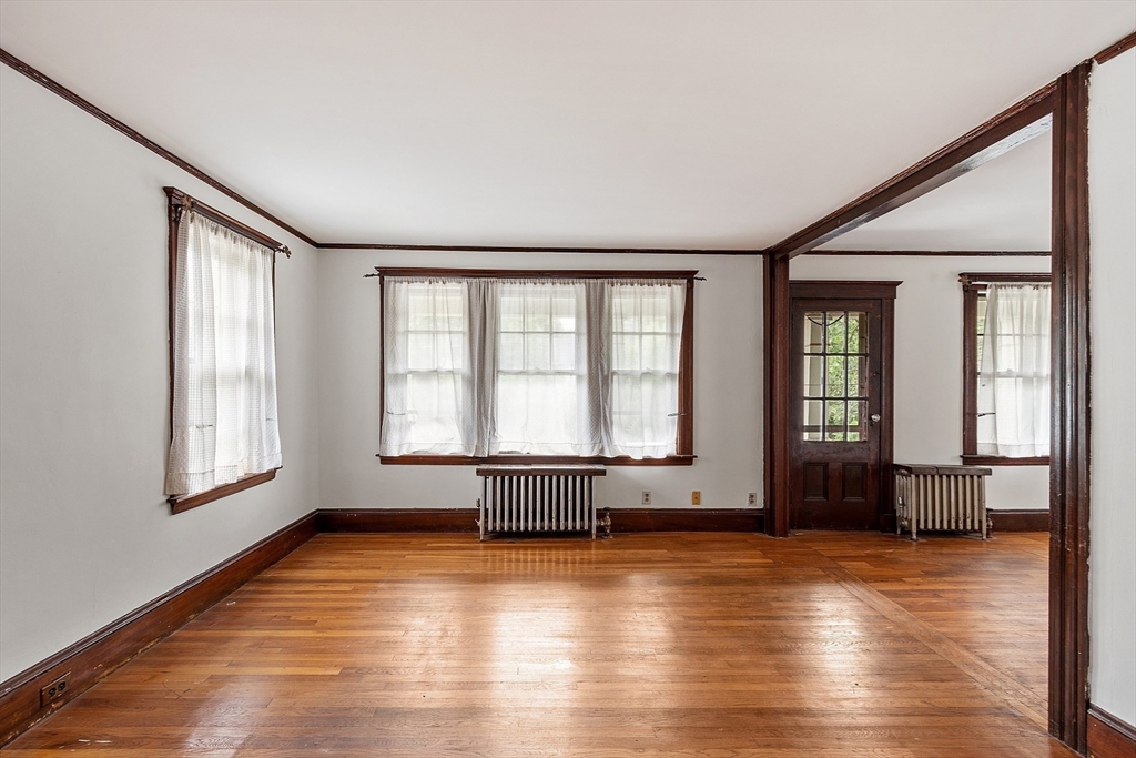 112 Aberdeen Ave # 2