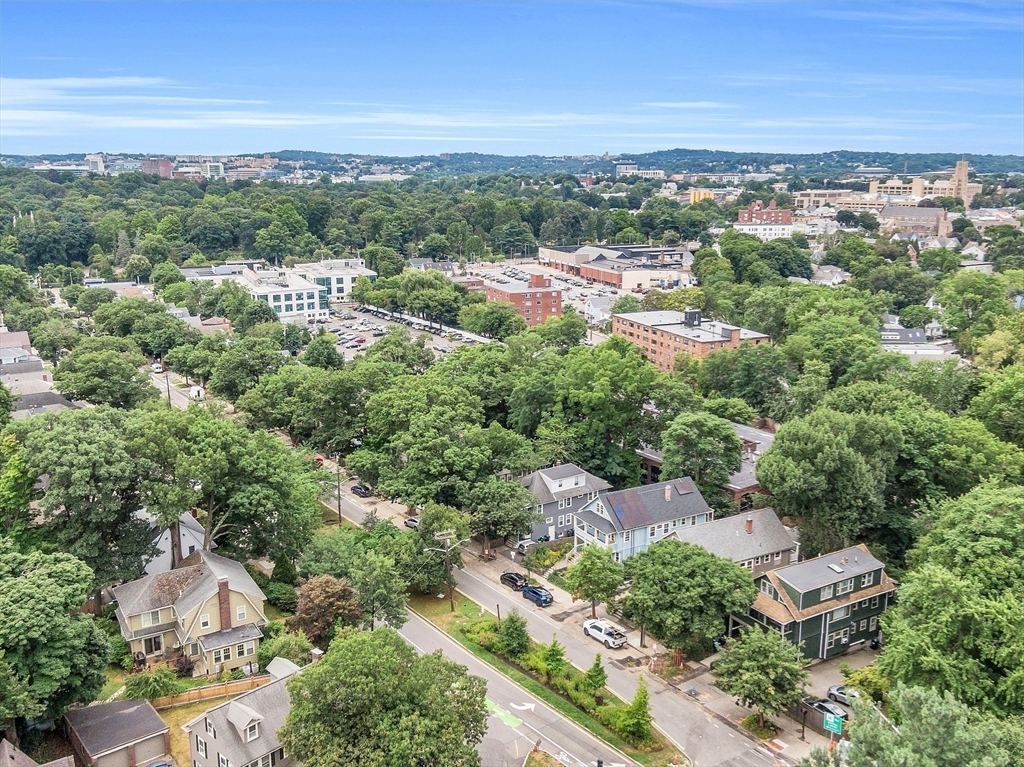 112 Aberdeen Ave # 2