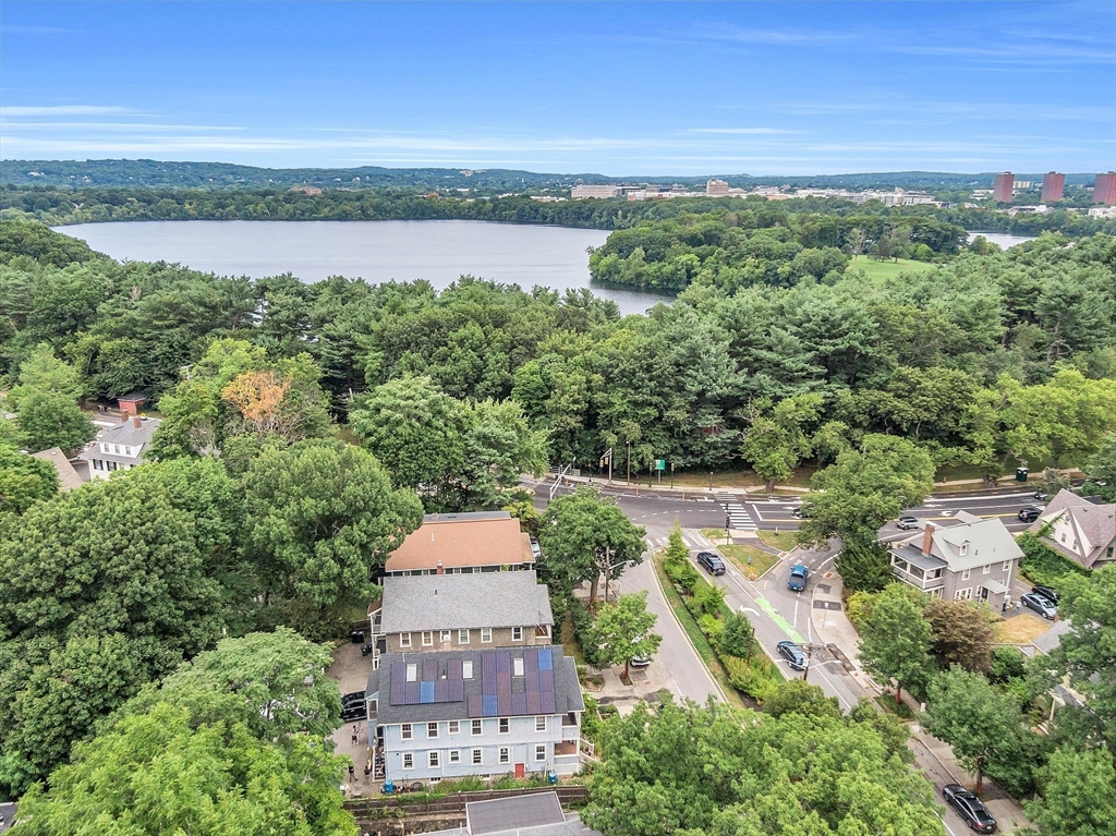 112 Aberdeen Ave # 2