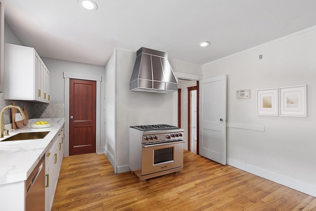 112 Aberdeen Ave # 2