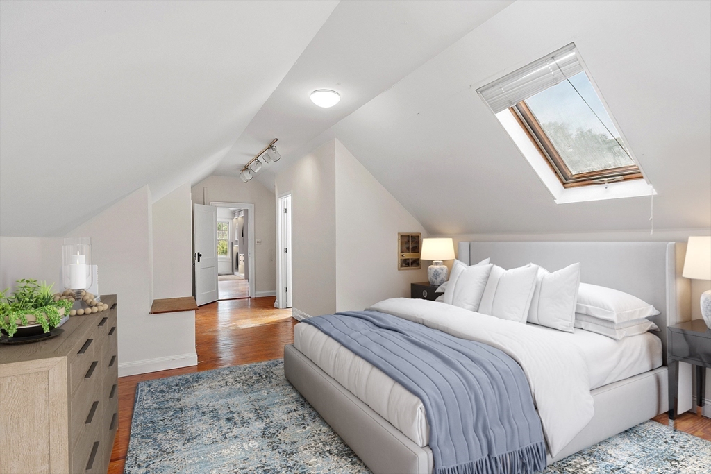 112 Aberdeen Ave # 2