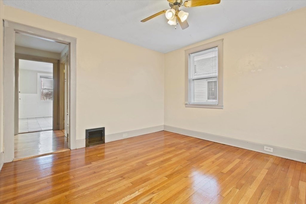 5 Whiton Ave # 1