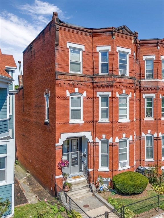 24 Alaska St
