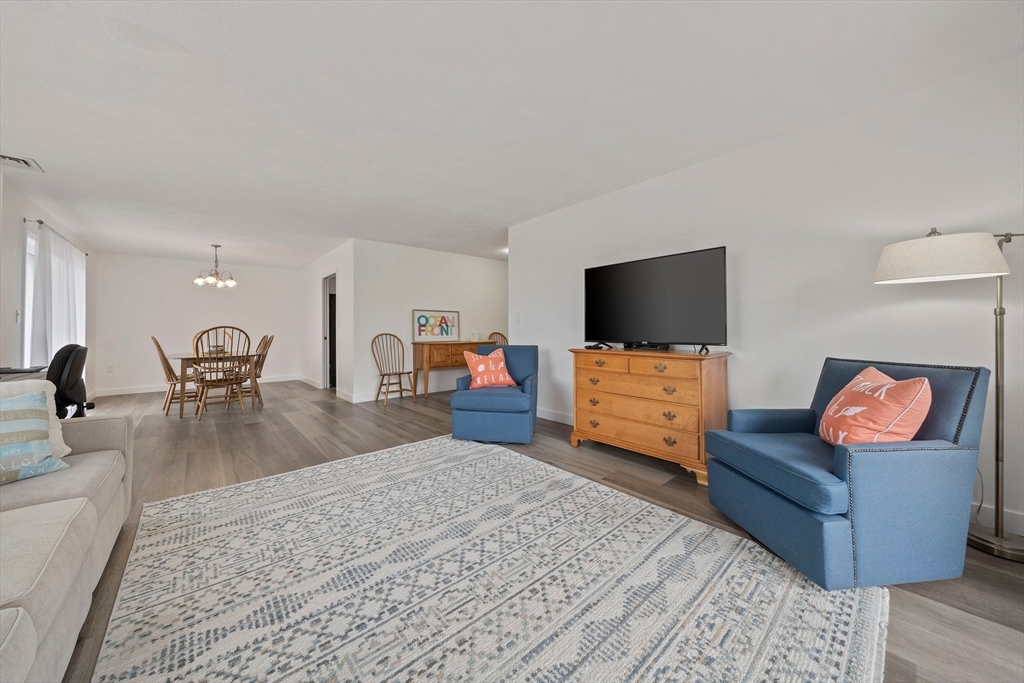 54 Broad Reach # 102