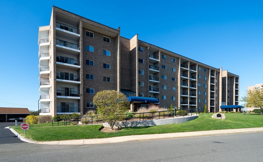 54 Broad Reach # 102