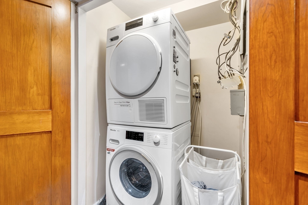 47 Commercial Wharf # 6