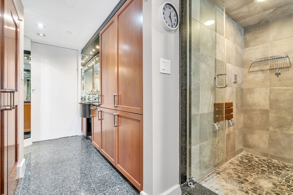 47 Commercial Wharf # 6