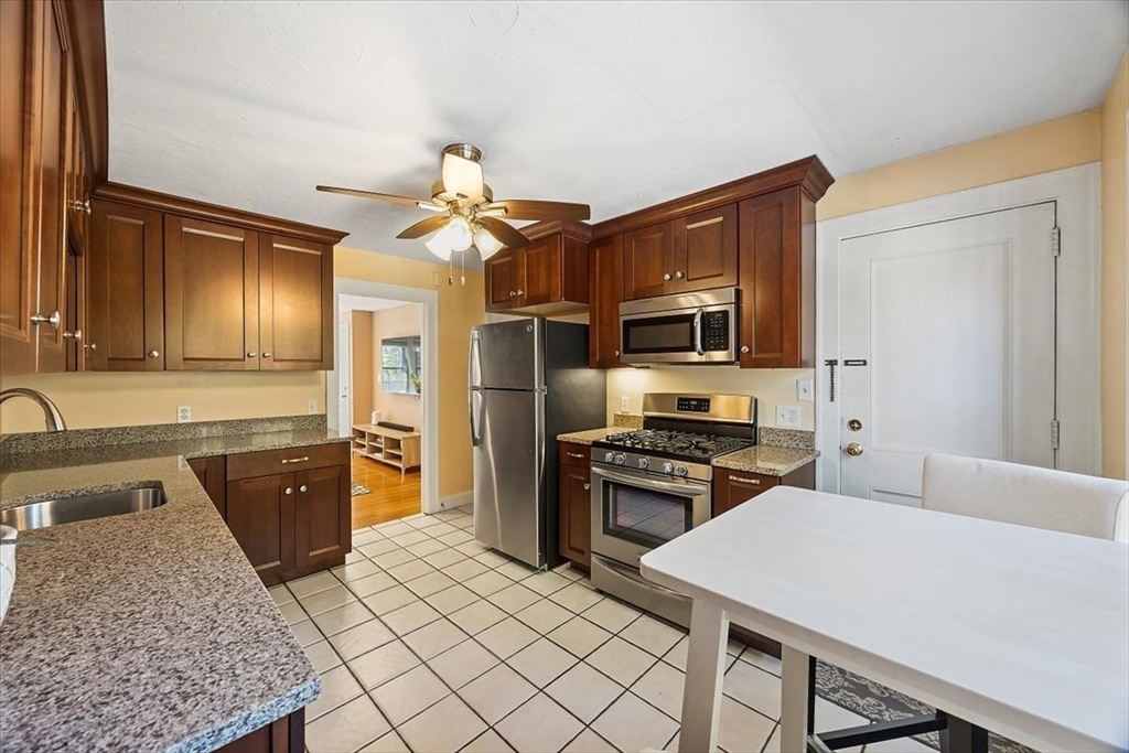 9 Common St # 2